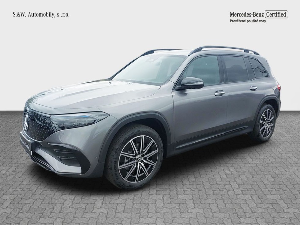 Mercedes-Benz EQB 300 4MATIC paket AMG Advanced Plus