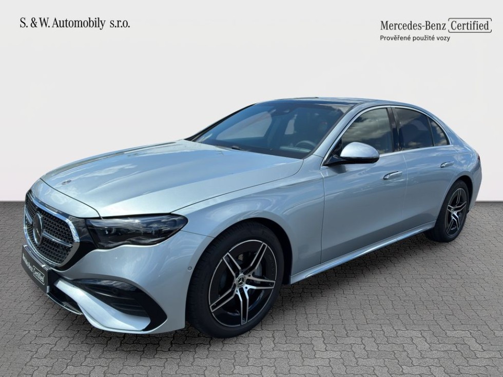 Mercedes-Benz E 220 d 4MATIC Mercedes-Benz E 220 d 4MATIC