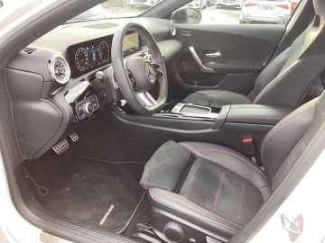 Mercedes-Benz A 200d paket AMG premium (foto 14)