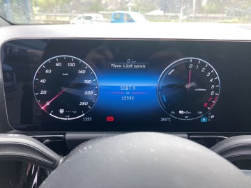Mercedes-Benz B 250 e paket AMG Premium (foto 16)