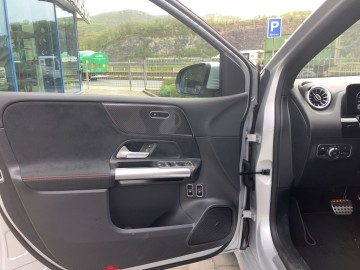 Mercedes-Benz B 250 e paket AMG Premium (foto 21)