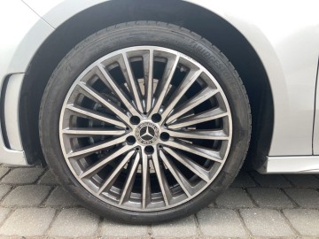 Mercedes-Benz B 250 e paket AMG Premium (foto 25)