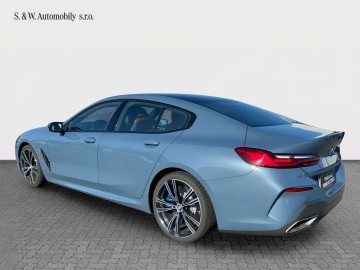 BMW M850 M850i xDrive (foto 6)