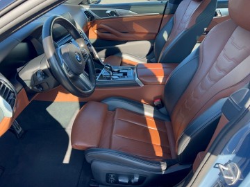 BMW M850 M850i xDrive (foto 14)