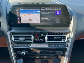 BMW M850 M850i xDrive (foto 18)