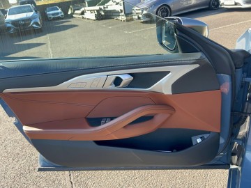 BMW M850 M850i xDrive (foto 21)