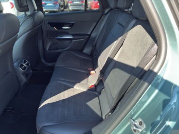 Mercedes-Benz GLC 300de 4M paket AMG Premium (foto 13)