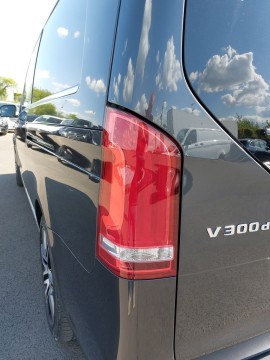 Mercedes-Benz V 300 AVANTGARDE XL (foto 36)