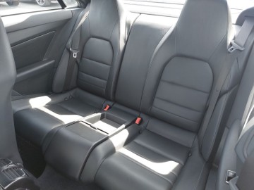 Mercedes-Benz E 350 E 350D kupé (foto 13)