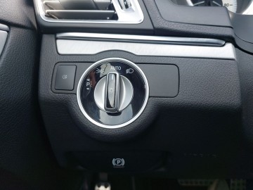 Mercedes-Benz E 350 E 350D kupé (foto 20)