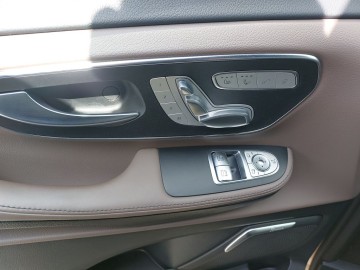 Mercedes-Benz V 300d 4M Exclusive (foto 23)