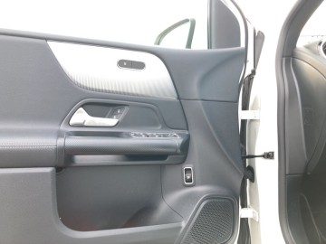 Mercedes-Benz B 180 (foto 21)