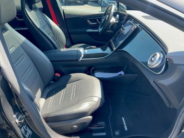 Mercedes-Benz Mercedes-AMG EQE 43 4M (foto 9)