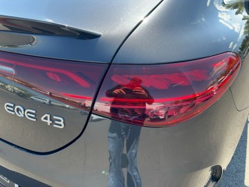 Mercedes-Benz Mercedes-AMG EQE 43 4M (foto 12)