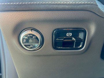 Mercedes-Benz Mercedes-AMG EQE 43 4M (foto 20)