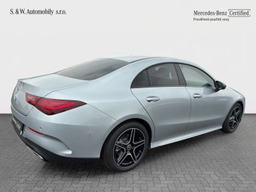 Mercedes-Benz CLA 200 d AMG Style Edition (foto 7)