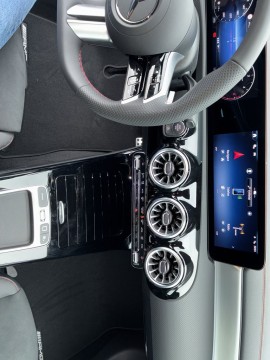 Mercedes-Benz CLA 200 d AMG Style Edition (foto 18)