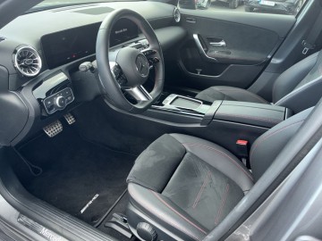 Mercedes-Benz A 180 d paket AMG Premium (foto 14)