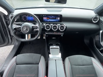 Mercedes-Benz A 180 d paket AMG Premium (foto 15)