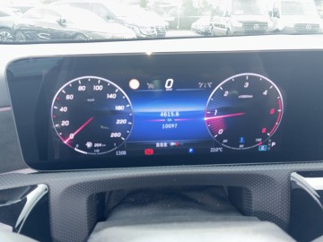 Mercedes-Benz A 180 d paket AMG Premium (foto 16)
