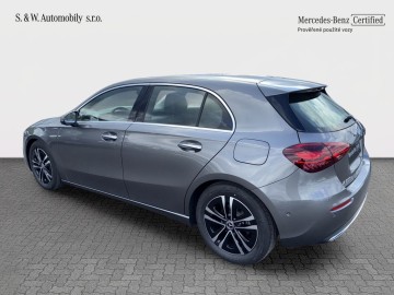 Mercedes-Benz A 200 d (foto 11)