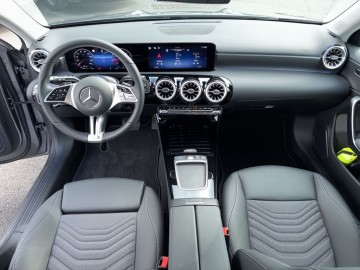 Mercedes-Benz A 200 d (foto 15)
