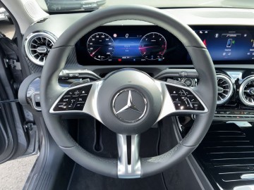 Mercedes-Benz A 200 d (foto 17)