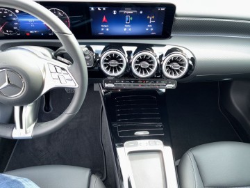 Mercedes-Benz A 200 d (foto 18)