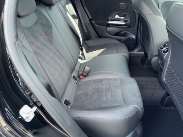 Mercedes-Benz GLA 200 d 4MATIC AMG Style Edition (foto 6)