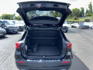 Mercedes-Benz GLA 200 d 4MATIC AMG Style Edition (foto 9)