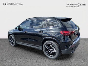 Mercedes-Benz GLA 200 d 4MATIC AMG Style Edition (foto 11)