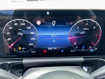 Mercedes-Benz GLA 200 d 4MATIC AMG Style Edition (foto 16)
