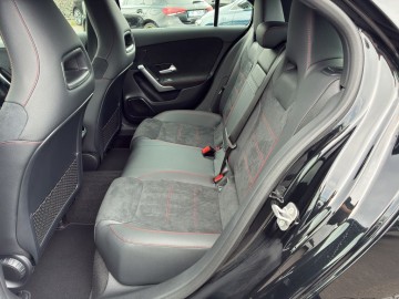 Mercedes-Benz A 200 (foto 13)