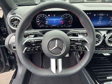 Mercedes-Benz A 200 (foto 17)