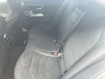 Mercedes-Benz E 220 d 4MATIC (foto 13)