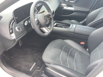 Mercedes-Benz E 220 d 4MATIC (foto 14)