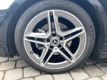 Mercedes-Benz A 200 d AMG Style Edition (foto 25)