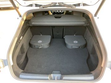 Mercedes-Benz CLA 250 e Shooting Brake (foto 12)