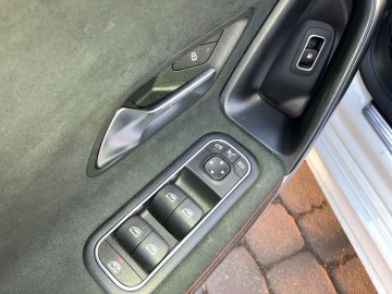 Mercedes-Benz CLA 250 e Shooting Brake (foto 41)