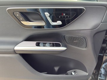 Mercedes-Benz GLC 300de 4Matic (foto 23)