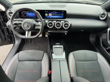Mercedes-Benz A 200d (foto 15)