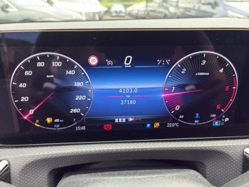 Mercedes-Benz A 200d (foto 16)
