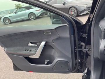 Mercedes-Benz A 200d (foto 21)