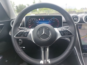 Mercedes-Benz C 200 4MATIC kombi (foto 17)