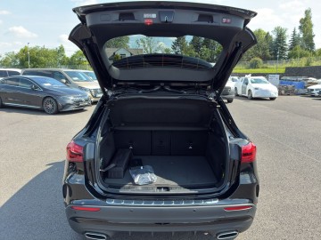 Mercedes-Benz GLA 200 AMG Style Edition (foto 9)
