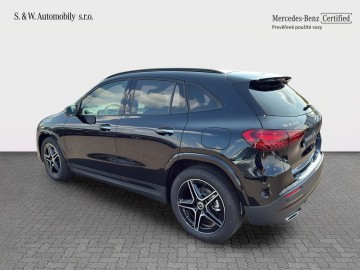 Mercedes-Benz GLA 200 AMG Style Edition (foto 11)