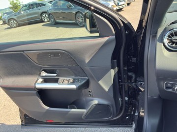 Mercedes-Benz GLA 200 AMG Style Edition (foto 21)