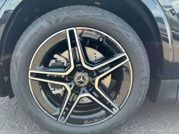 Mercedes-Benz GLA 200 AMG Style Edition (foto 25)