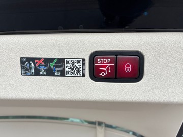 Mercedes-Benz EQS 450 4MATIC Electric Art Edition (foto 27)