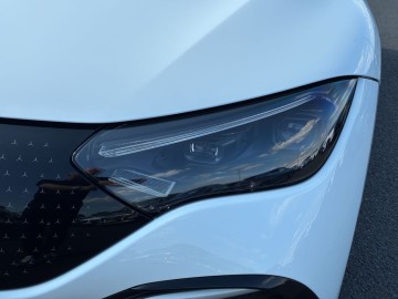 Mercedes-Benz EQE 350 4MATIC Electric Art Edition (foto 2)